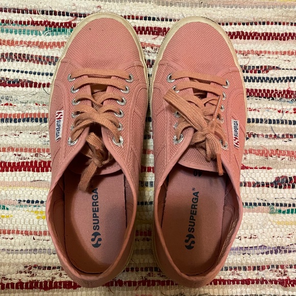 Superga sneakers in salmon pink - Picture 2 of 2